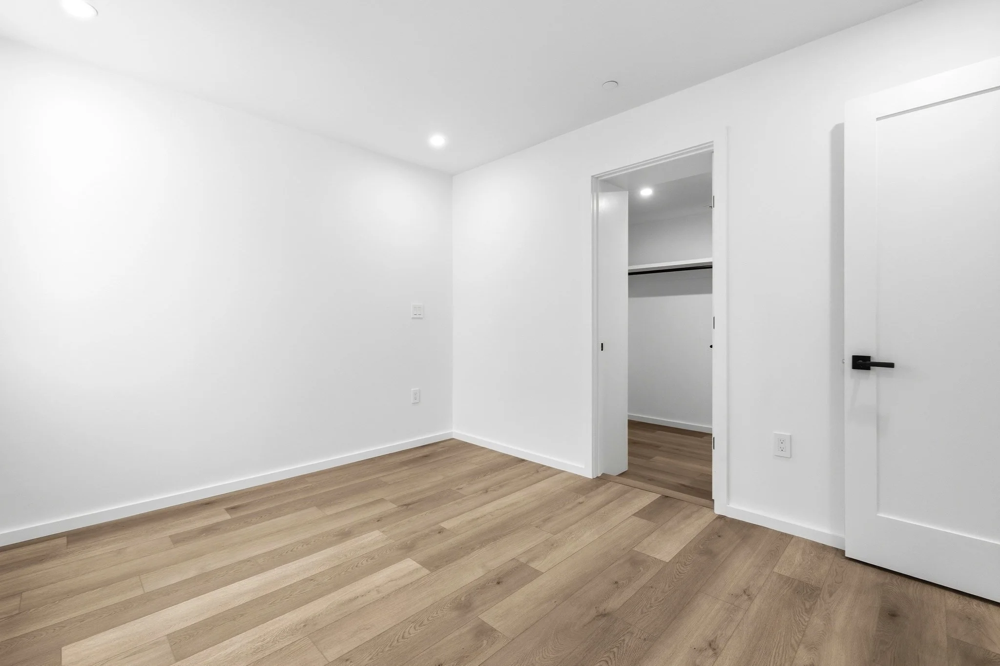 4 bed, 4+ bath apartment for rent at 11 Algonquin Rd Unit 1, Chestnut Hill — photo 14 of 40