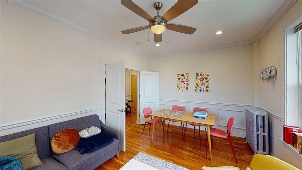 2 bed, 1 bath apartment for rent at 11 Allston St Unit 10, Brighton — photo 2 of 16