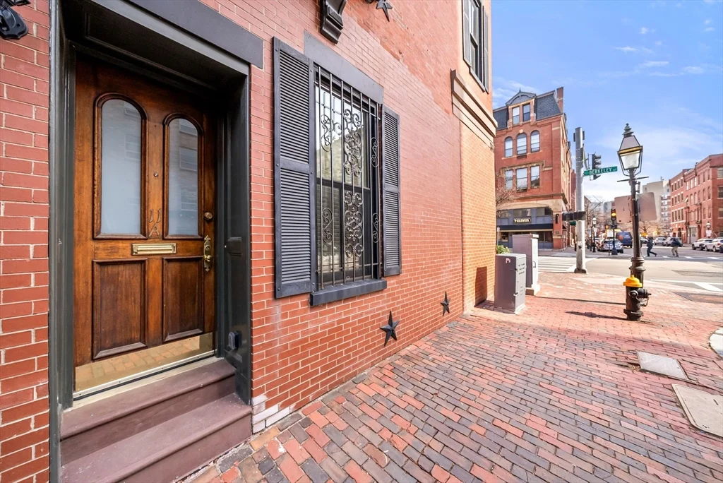 2 bed, 1 bath apartment for rent at 11 Appleton Unit 1A, South End — photo 37 of 41