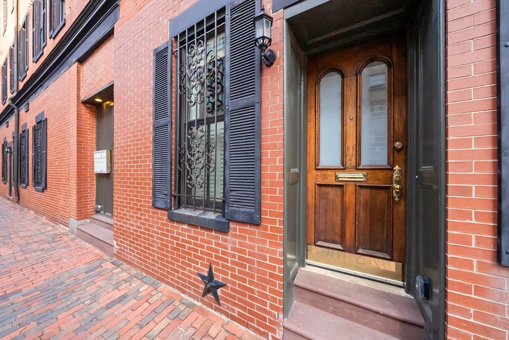 2 bed, 1 bath apartment for rent at 11 Appleton Unit 1A, South End — photo 38 of 41