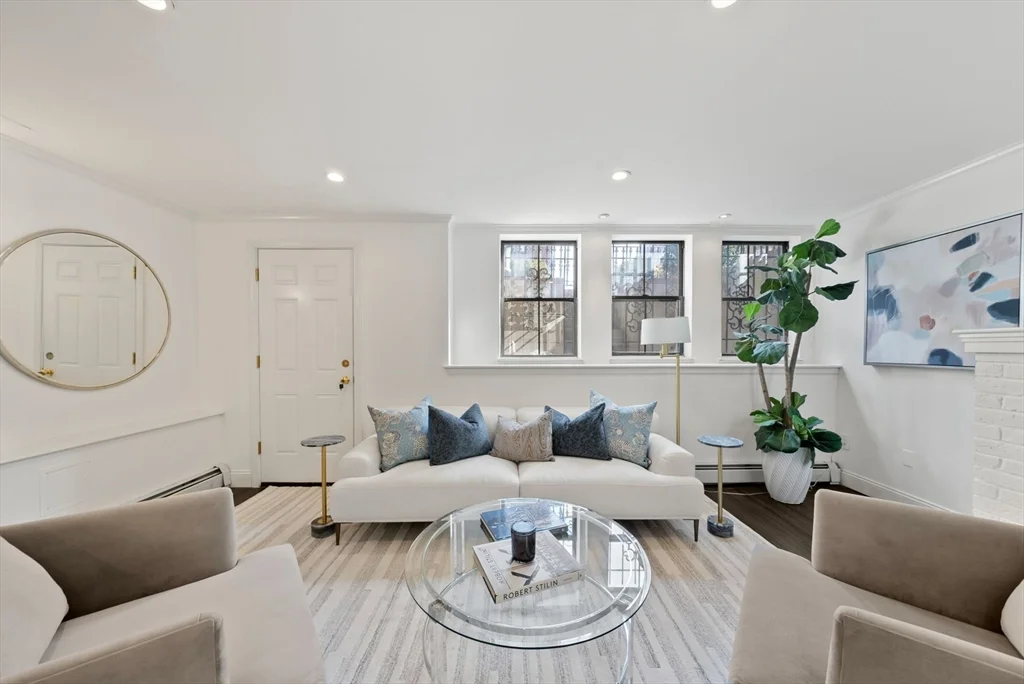 2 bed, 1 bath apartment for rent at 11 Appleton Unit 1A, South End — photo 25 of 41