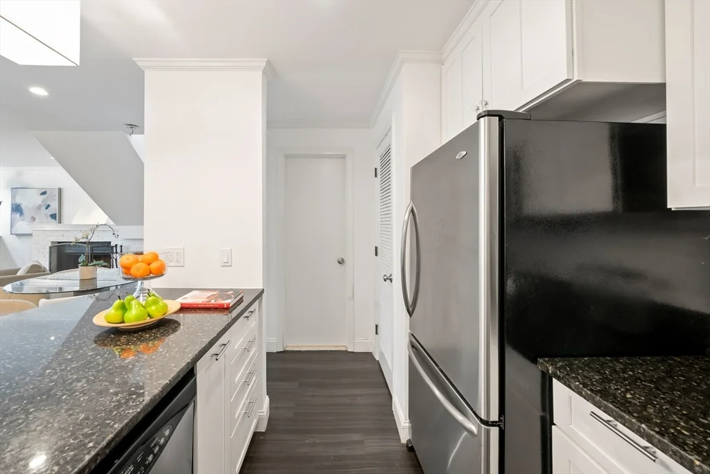 2 bed, 1 bath apartment for rent at 11 Appleton Unit 1A, South End — photo 34 of 41