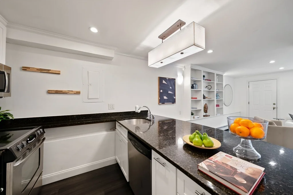 2 bed, 1 bath apartment for rent at 11 Appleton Unit 1A, South End — photo 33 of 41