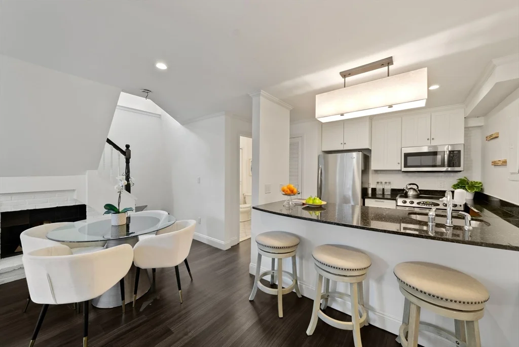 2 bed, 1 bath apartment for rent at 11 Appleton Unit 1A, South End — photo 20 of 41