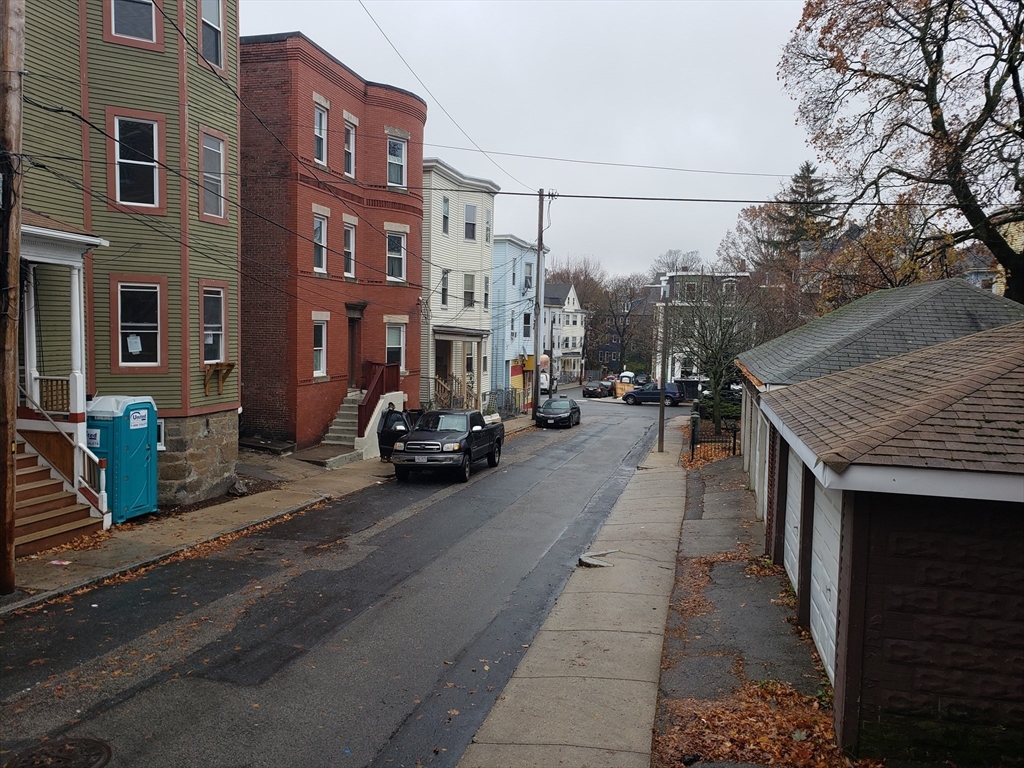 2 bed, 1 bath apartment for rent at 11 Arcola St Unit 1, Jamaica Plain — photo 3 of 22