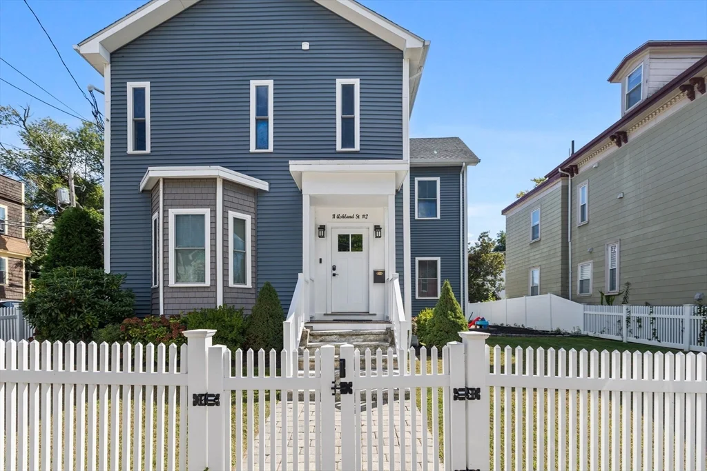 3 bed, 2 bath apartment for rent at 11 Ashland St Unit 2, Dorchester — photo 29 of 34