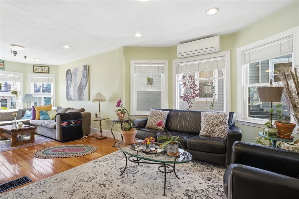 2 bed, 2 bath apartment for rent at 11 Asticou Unit 11, Jamaica Plain — photo 3 of 17