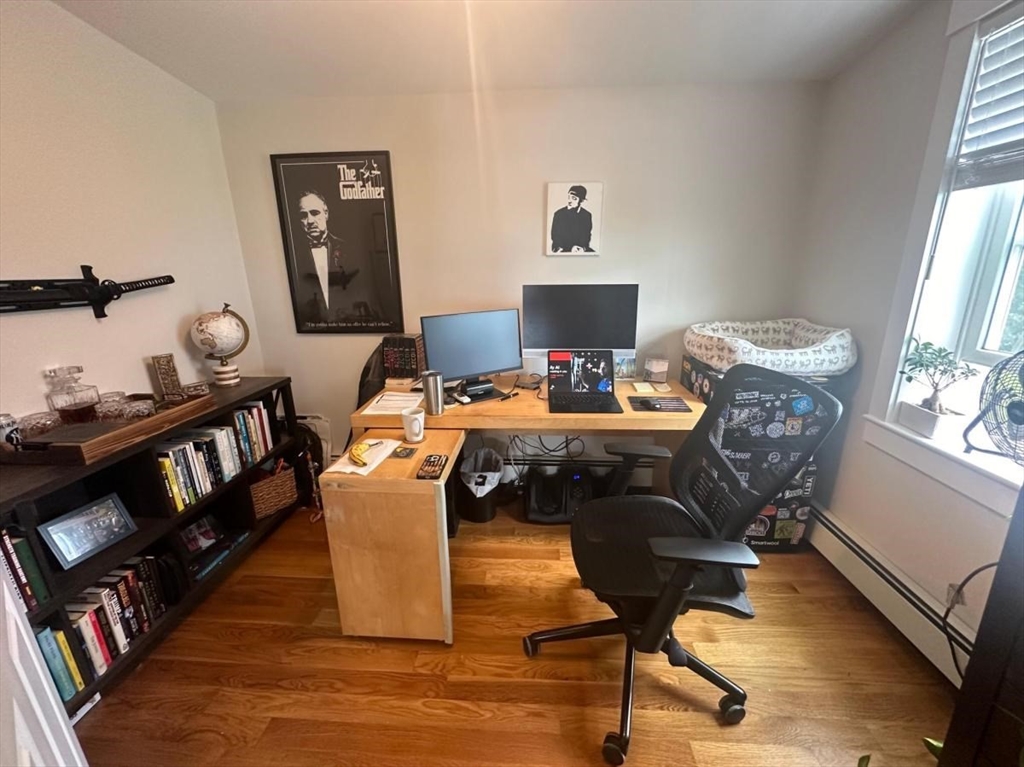 3 bed, 1 bath apartment for rent at 11 Babcock St, Houghs Neck — photo 8 of 18