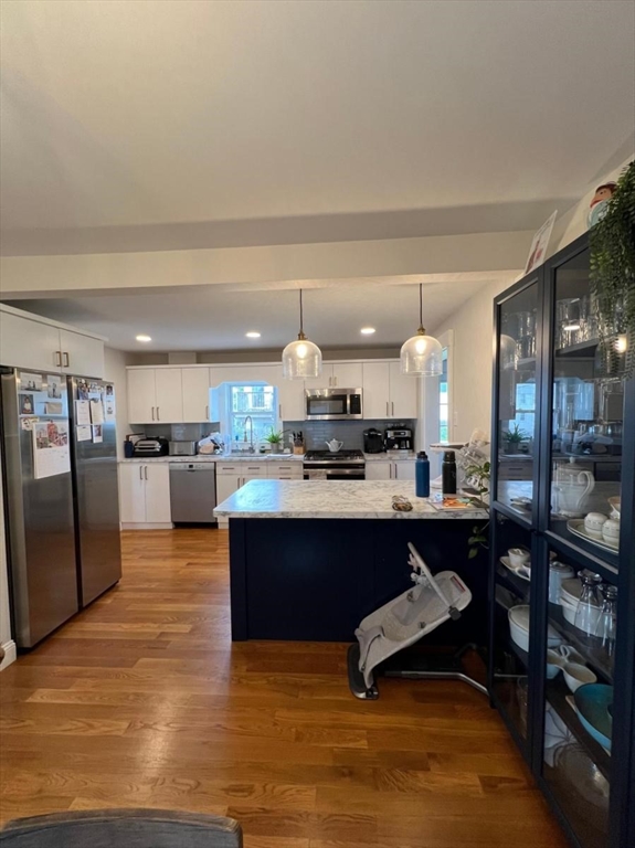 3 bed, 1 bath apartment for rent at 11 Babcock St, Houghs Neck — photo 2 of 18