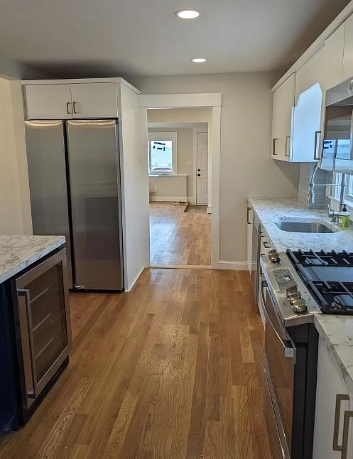 3 bed, 1 bath apartment for rent at 11 Babcock St, Houghs Neck — photo 3 of 18
