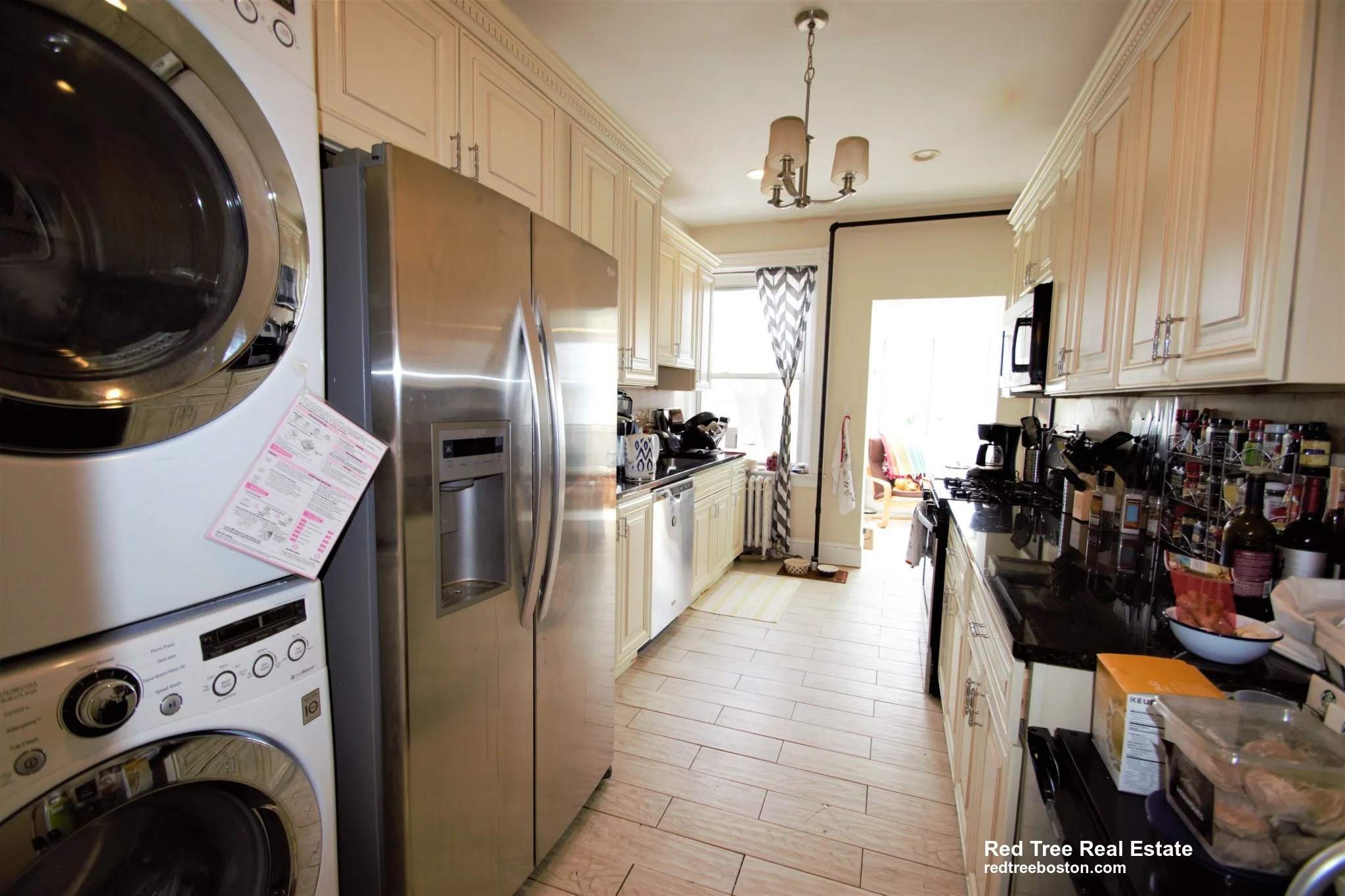 5 bed, 2 bath apartment for rent at 11 Babcock St Unit 2, North Brookline — photo 2 of 27
