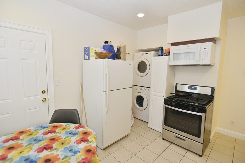 2 bed, 2 bath apartment for rent at 11 Ballard St Unit 2, Jamaica Plain — photo 8 of 21