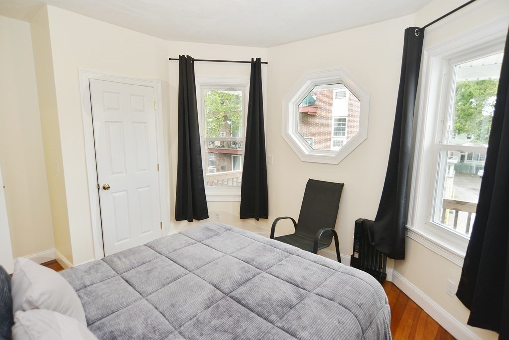 2 bed, 2 bath apartment for rent at 11 Ballard St Unit 2, Jamaica Plain — photo 15 of 21
