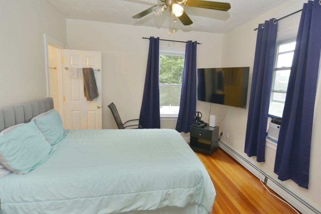 2 bed, 2 bath apartment for rent at 11 Ballard St Unit 2, Jamaica Plain — photo 12 of 21