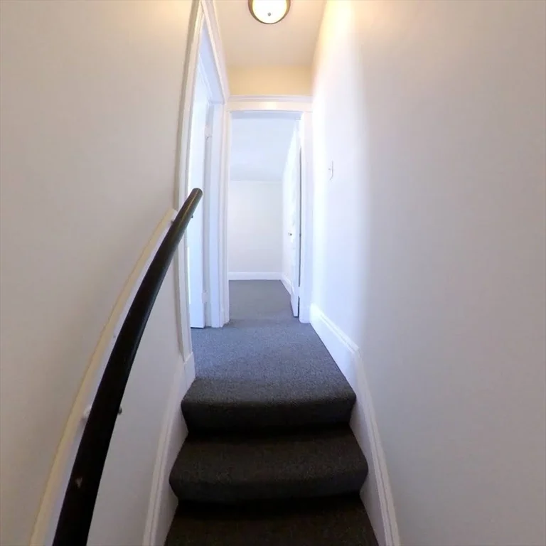 2 bed, 1 bath apartment for rent at 11 Banks St Unit B, Waltham — photo 9 of 12