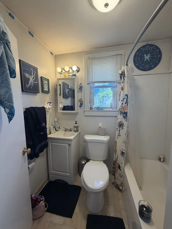 1 bed, 1 bath apartment for rent at 11 Banks St Unit C, Waltham — photo 6 of 16