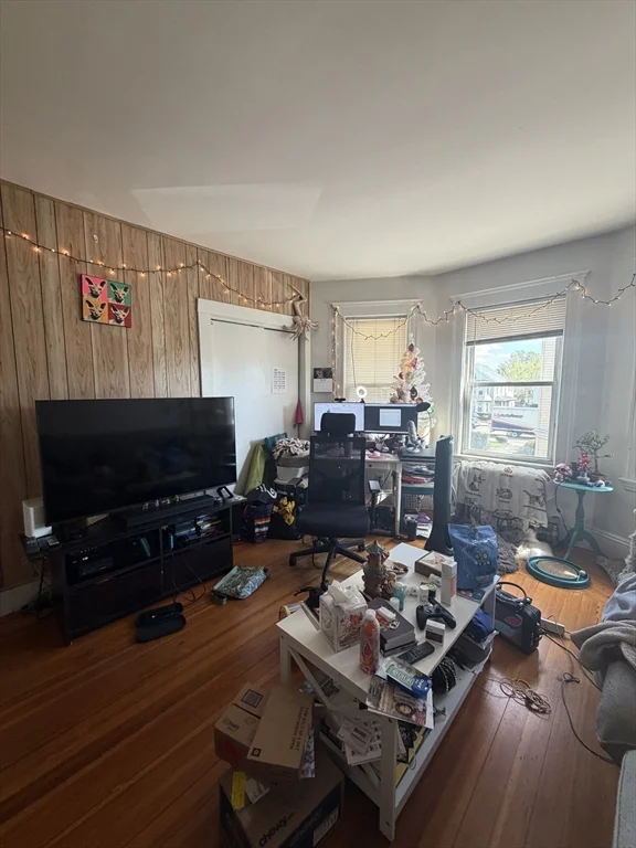 1 bed, 1 bath apartment for rent at 11 Banks St Unit C, Waltham — photo 9 of 16