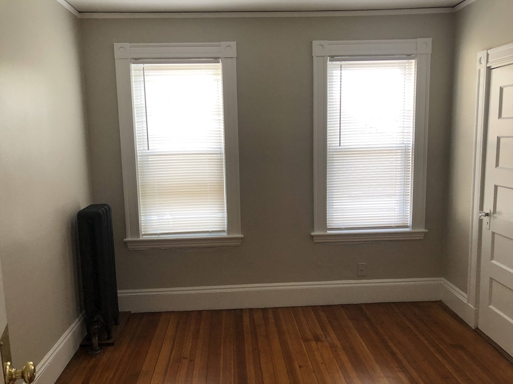 3 bed, 1 bath apartment for rent at 11 Banks St Unit D, Waltham — photo 14 of 18