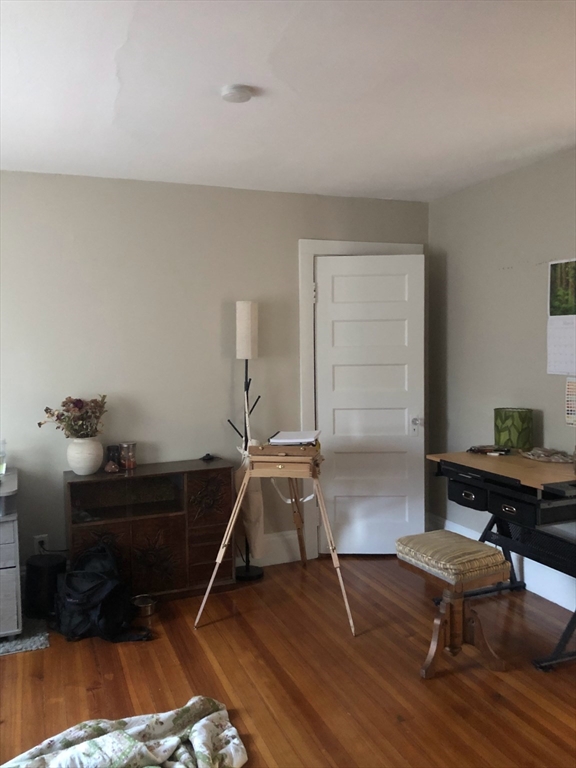 3 bed, 1 bath apartment for rent at 11 Banks St Unit D, Waltham — photo 11 of 18