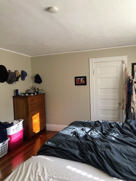3 bed, 1 bath apartment for rent at 11 Banks St Unit D, Waltham — photo 7 of 18