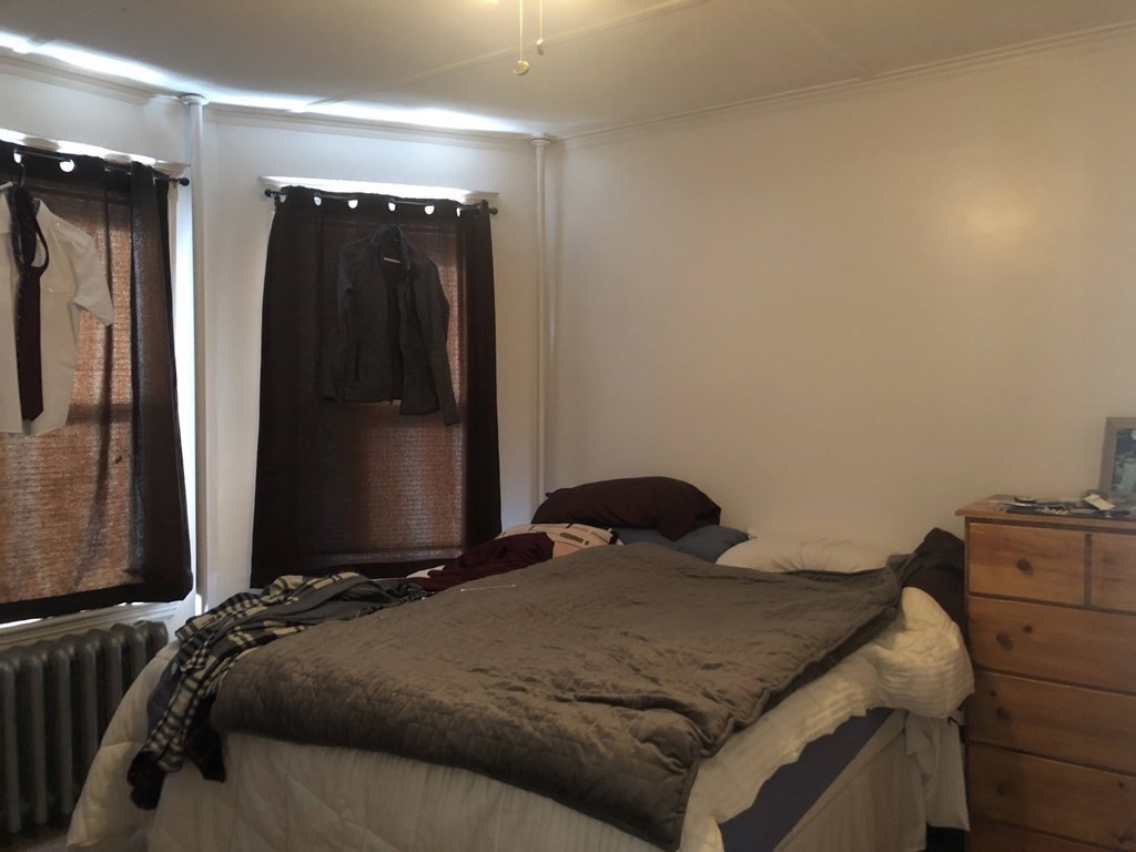 1 bed, 1 bath apartment for rent at 11 Banks Unit A, Waltham — photo 3 of 12