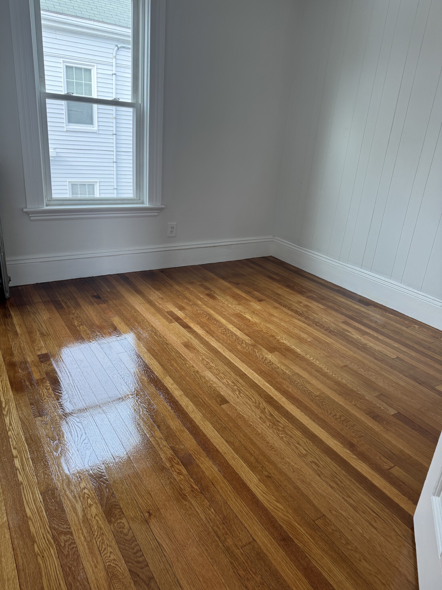 2 bed, 1 bath apartment for rent at 11 Barr St Unit 2, Salem — photo 4 of 10