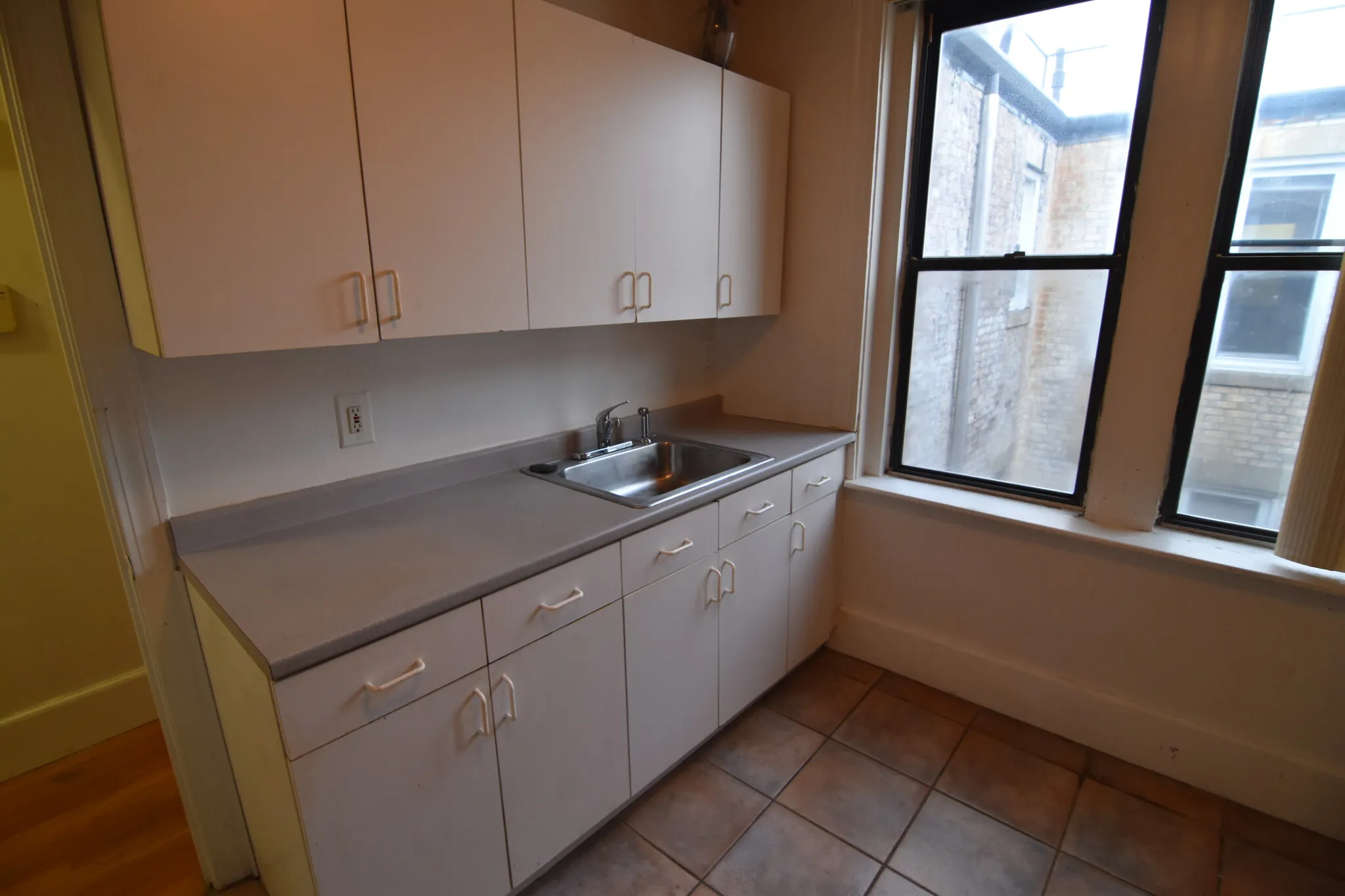 1 bed, 1 bath apartment for rent at 11 Barrows St Unit 5A, Allston — photo 3 of 5