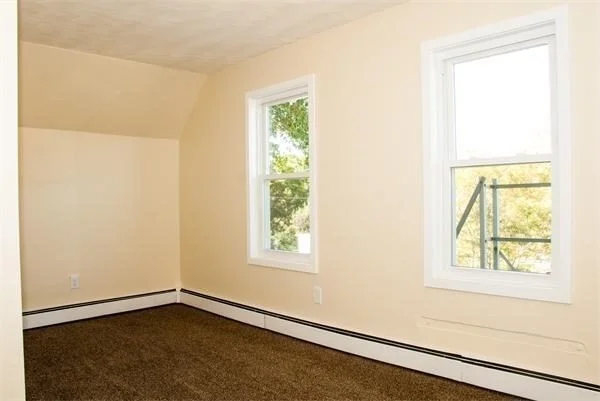 5 bed, 2 bath apartment for rent at 11 Barrows Unit 2, Middleboro — photo 7 of 10