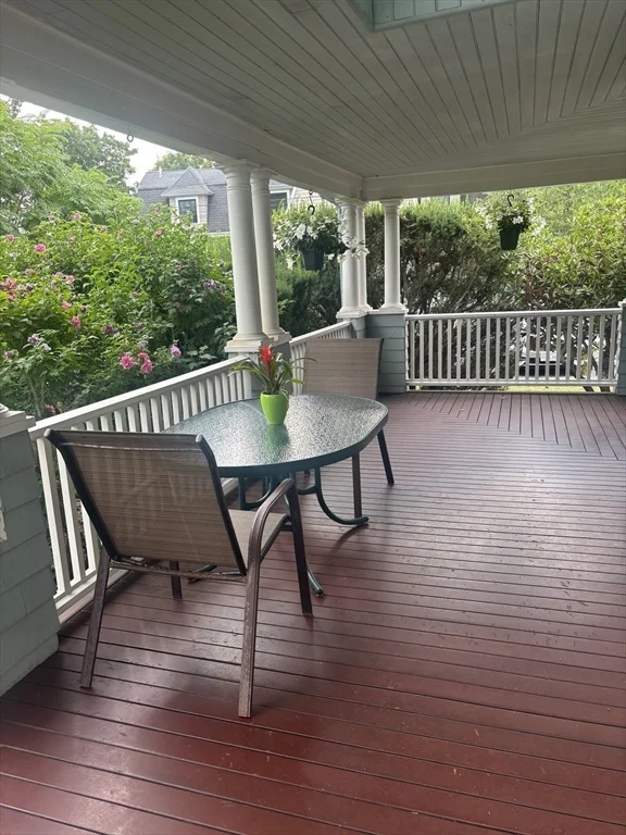 1 bed, 1 bath apartment for rent at 11 Beach Rd, Gloucester — photo 2 of 9