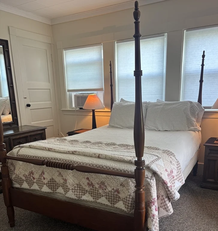 1 bed, 1 bath apartment for rent at 11 Beach Rd, Gloucester — photo 3 of 9