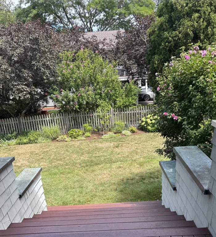 1 bed, 1 bath apartment for rent at 11 Beach Rd, Gloucester — photo 5 of 9