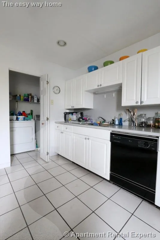 3 bed, 2 bath apartment for rent at 11 Beacon St Unit 2, Inman Square — photo 12 of 28