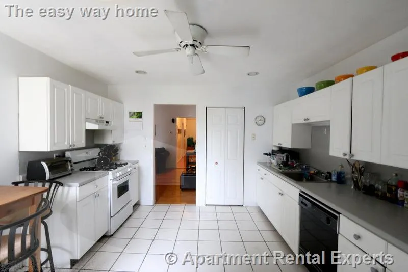 3 bed, 2 bath apartment for rent at 11 Beacon St Unit 2, Inman Square — photo 11 of 28