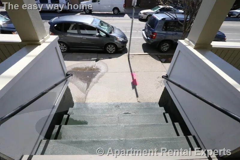 3 bed, 2 bath apartment for rent at 11 Beacon St Unit 2, Inman Square — photo 3 of 28