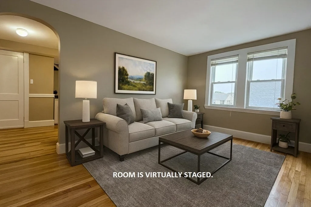 2 bed, 1 bath apartment for rent at 11 Beacon St Unit 3rd floor, Quincy — photo 2 of 10