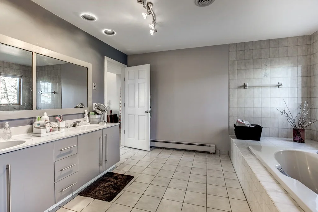 5 bed, 3 bath apartment for rent at 11 Beethoven Ave Unit 11, Waban — photo 18 of 29