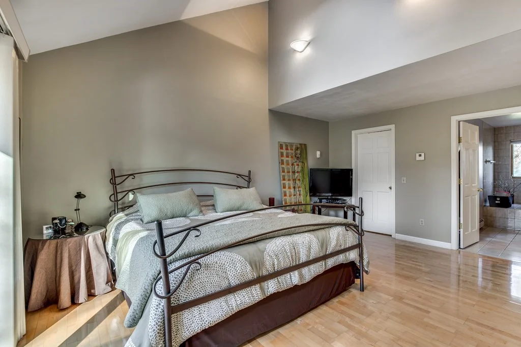 5 bed, 3 bath apartment for rent at 11 Beethoven Ave Unit 11, Waban — photo 17 of 29