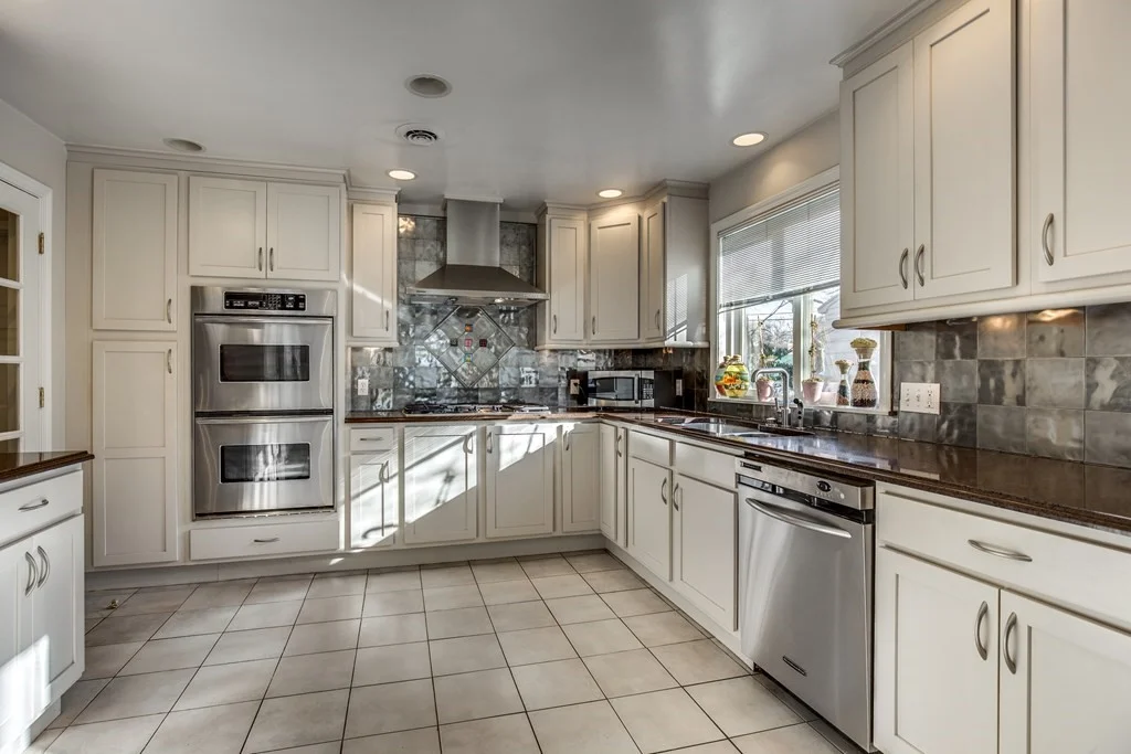 5 bed, 3 bath apartment for rent at 11 Beethoven Ave, Waban — photo 13 of 29