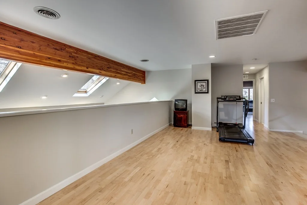 5 bed, 3 bath apartment for rent at 11 Beethoven Ave, Waban — photo 20 of 29