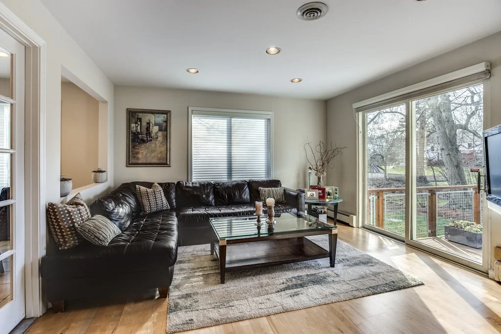 5 bed, 3 bath apartment for rent at 11 Beethoven Ave, Waban — photo 10 of 29