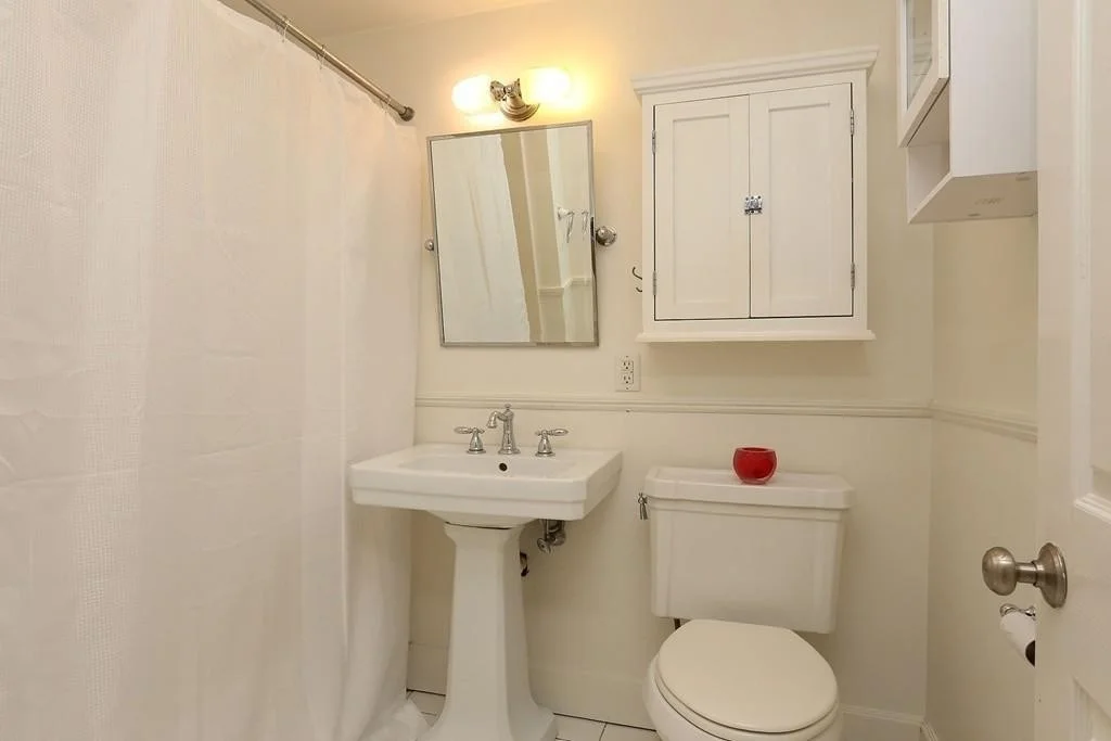 1 bed, 1 bath apartment for rent at 11 Bell Ct Unit 3, South Boston — photo 9 of 11