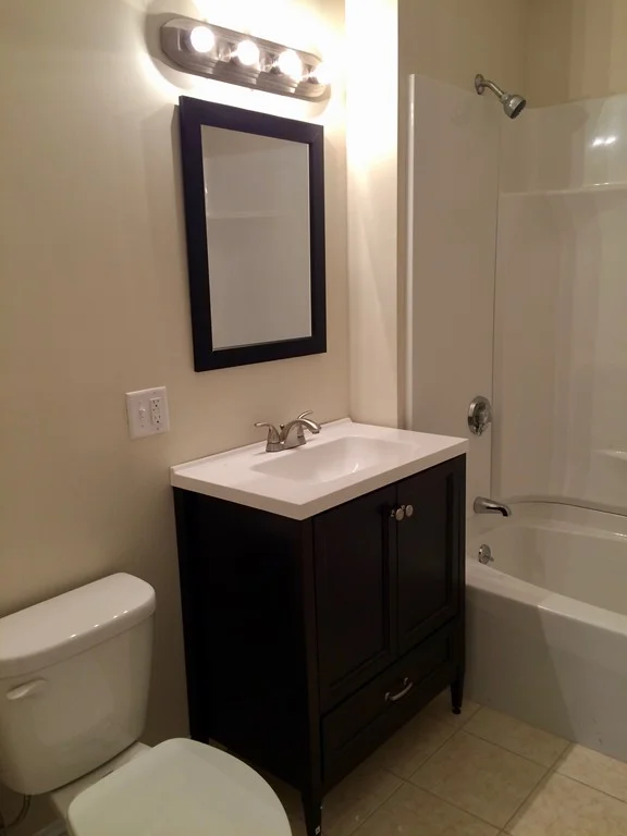 3 bed, 1 bath apartment for rent at 11 Belmont Unit 3, Everett — photo 5 of 8