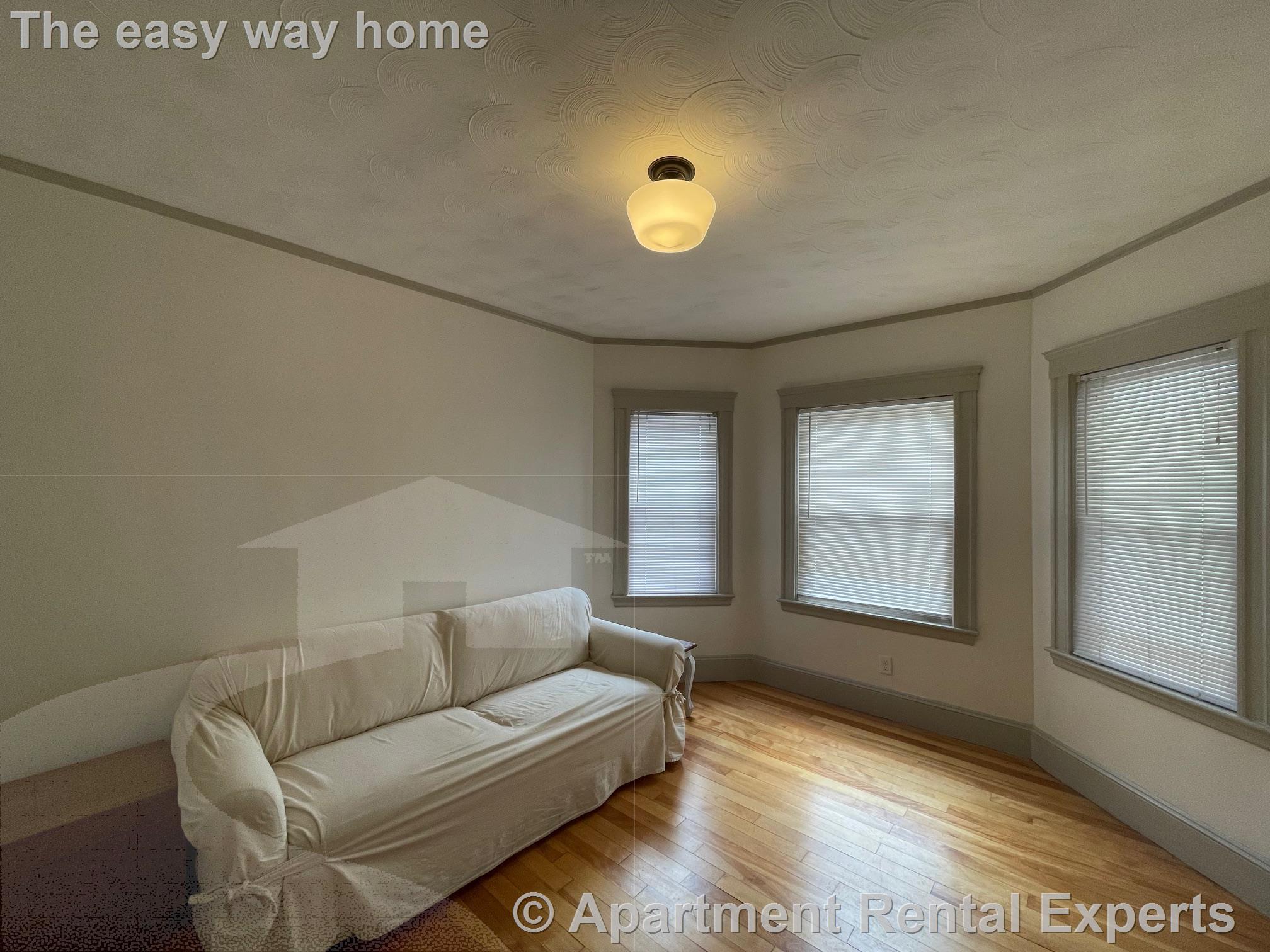 2 bed, 1 bath apartment for rent at 11 Benton Rd Unit 1, Tufts — photo 3 of 20