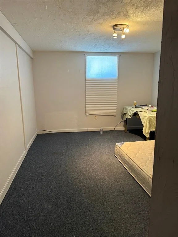 4 bed, 2 bath apartment for rent at 11 Bluegrass Ln, Shrewsbury — photo 10 of 19