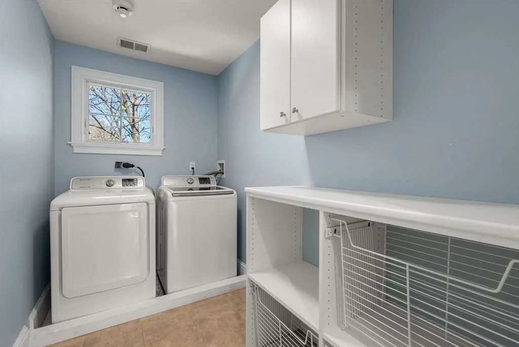 5 bed, 4+ bath apartment for rent at 11 Bobolink Rd, Newton Lower Falls — photo 21 of 33