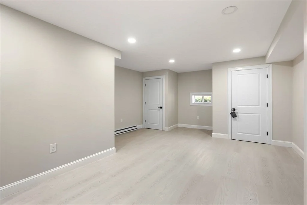 5 bed, 4+ bath apartment for rent at 11 Bobolink Rd, Newton Lower Falls — photo 28 of 33