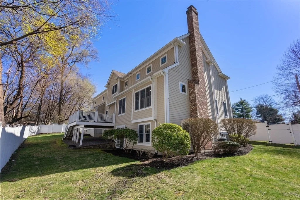 5 bed, 4+ bath apartment for rent at 11 Bobolink Rd, Newton Lower Falls — photo 32 of 33