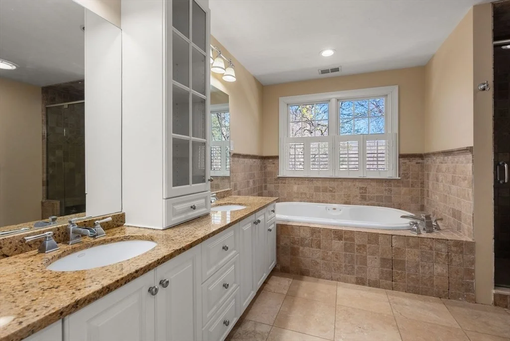 5 bed, 4+ bath apartment for rent at 11 Bobolink Rd, Newton Lower Falls — photo 17 of 33