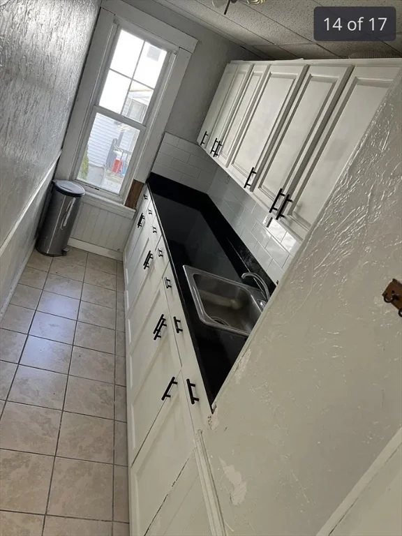 3 bed, 1 bath apartment for rent at 11 Bourne St Unit 2, Worcester — photo 9 of 17