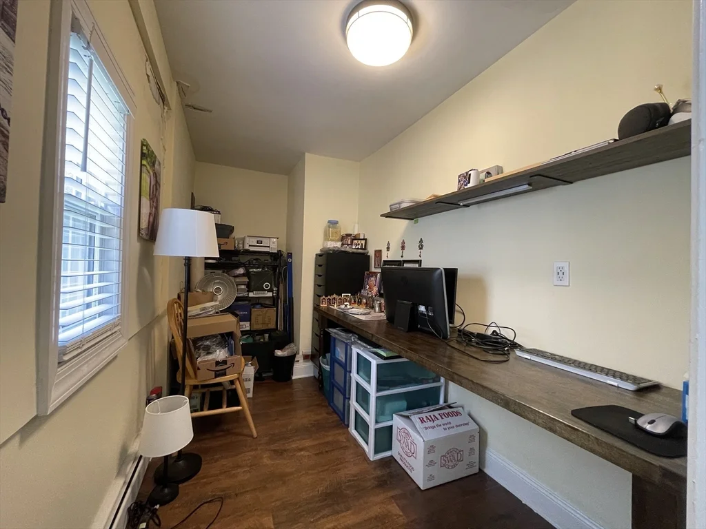 2 bed, 1 bath apartment for rent at 11 Bowdoin Ave Unit 1, Dorchester — photo 12 of 17